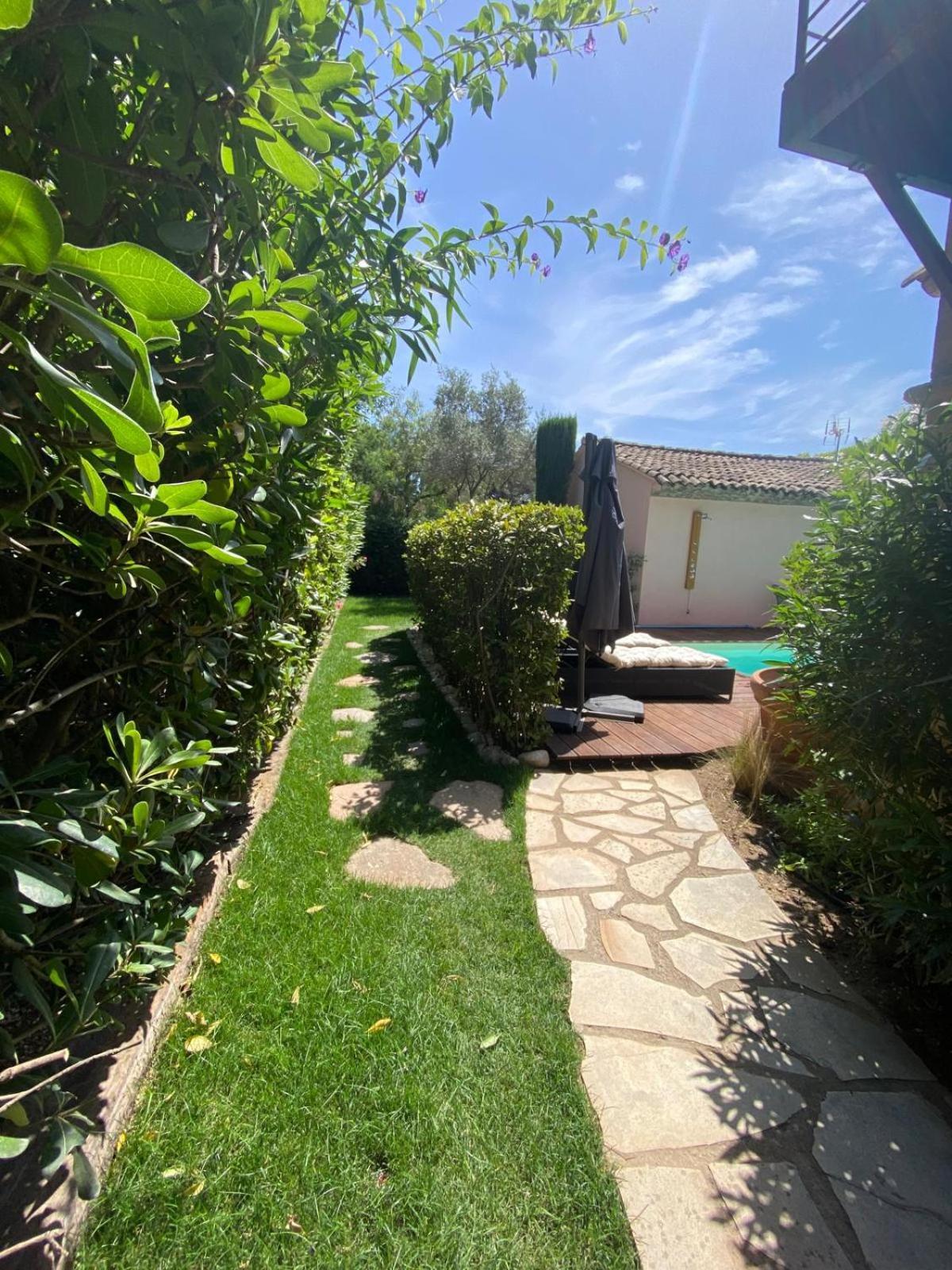 Hebe La Villa Cogolin Esterno foto